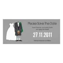 Économies de mariage de jeunes mariés la date invitations