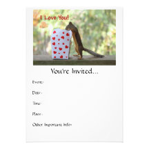 Écureuil semblant la boîte intérieure de coeur, "j invitations personnalisables