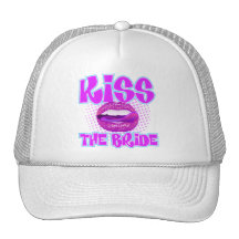 Embrassez la jeune mariée casquettes