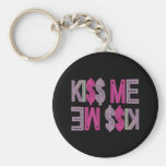 Embrassez-moi T-shirts et cadeaux pour elle Porte-clef