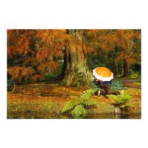 Emplacement de femme avec le parapluie impressions photographiques