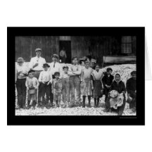 Enfants 1911 de récolteuses de crevette carte