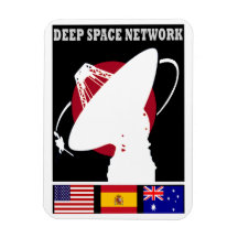 Espace lointain dépistant le réseau magnets rectangulaire