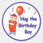 Étreignez le garçon d'anniversaire autocollants