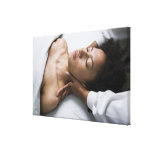 Femme au spa impression sur toile