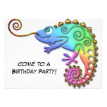 Fête d'anniversaire colorée fraîche de caméléon carton d'invitation