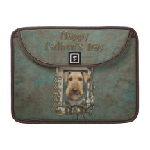 Fête des pères - pattes en pierre - Airedale Poche Pour Macbook Pro