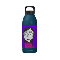 Fille bleue bouteilles
