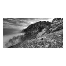 Flanc de montagne noir et blanc photocartes