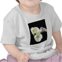 Fleurs élégantes 5 de zantedeschia t-shirts