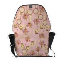 Fleurs super dans le rose sacs messenger