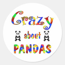 Fou au sujet des pandas autocollant rond
