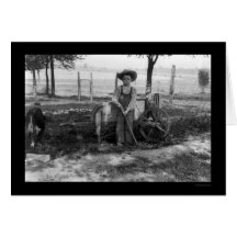 Garçon à une ferme 1914 carte de vœux