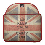 Gardez le calme et continuez avec le drapeau BRITA Poches Pour Macbook