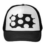 Grands points en noir et blanc. casquette
