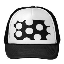 Grands points en noir et blanc. casquette