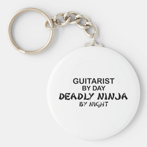 Guitariste Ninja mortel par nuit Porte-clefs