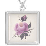 Hanad a peint le rose de rose collier