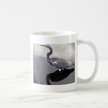 Héron reflété tasse
