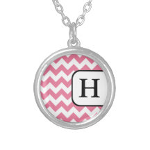 Het roze Ketting van het Monogram van de Chevron