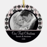 Het roze & Zwarte Ornament van Eerste Kerstmis van