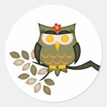 Hibou dans un autocollant d'arbre