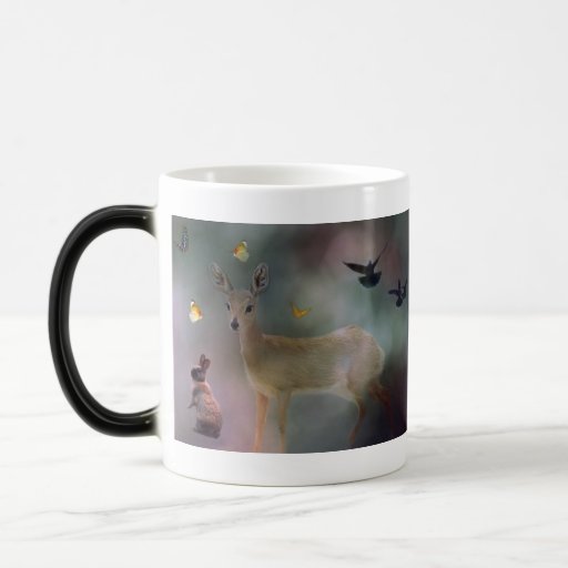 Imaginaire de la forêt d'un enfant tasse