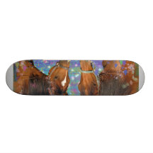 Imaginaire rêveur de cheval tenant le premier rôle plateaux de skate