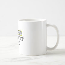 Ingénieur chimiste au travail tasse