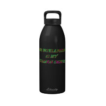 Intelligentie versus de Fles van het Gezond versta Drink Fles