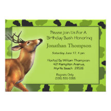 Invitation d'anniversaire de cerfs communs de Camo