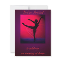 Invitation de coutume de considérant de danse