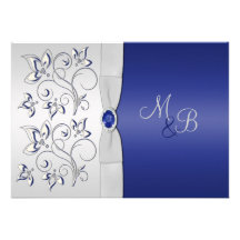 Invitation décorée d'un monogramme de marine et d'