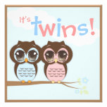 Invitation mignonne de baby shower de jumeaux de h