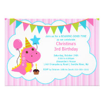 Invitation rose de fête d'anniversaire de dinosaur