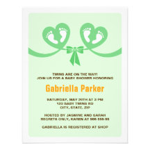 Invitation verte de baby shower de jumeaux avec de