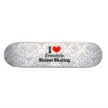 J'aime le patinage de slalom de style libre skateboards customisés