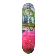 Jardin magenta d'azalée plateaux de skateboards customisés