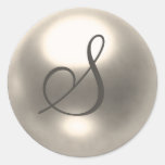 Joint de mariage de monogramme de la perle S Autocollant Rond