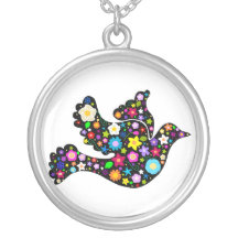 Joli collier de colombe de noir de motif de fleur