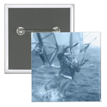 Kiteboarders avec le Pin de planches à voile Pin's Avec Agrafe