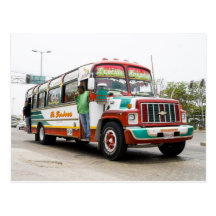 Kleurrijke bus in Cartagena Wenskaart