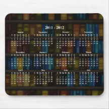 La bibliothèque 2011-2012 réserve le calendrier d' tapis de souris