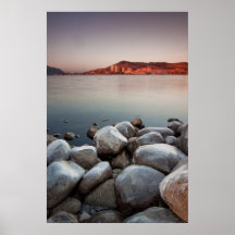 La glace a couvert Shoreline rocheux Posters