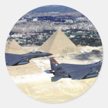 LA GRANDE PYRAMIDE MOUCHE-PAR AUTOCOLLANT ROND