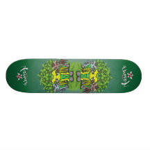 La planche à roulettes de personnes de mousse