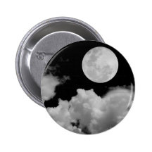 LA PLEINE LUNE OPACIFIE NOIR ET BLANC BADGE