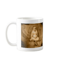 La première fille de communion de cru, robe, voile