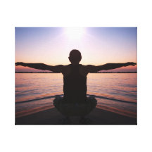 La salutation de Sun de yoga a enveloppé la copie  Toiles Tendues