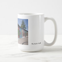 La tasse de mur de Berlin